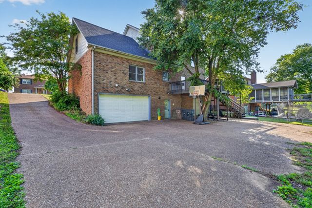 624 Andrew Rucker Ln, Nashville, TN 37211