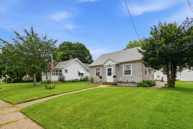 335 W 30th Street, Davenport, IA 52803