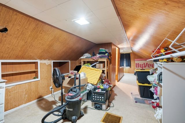335 W 30th Street, Davenport, IA 52803