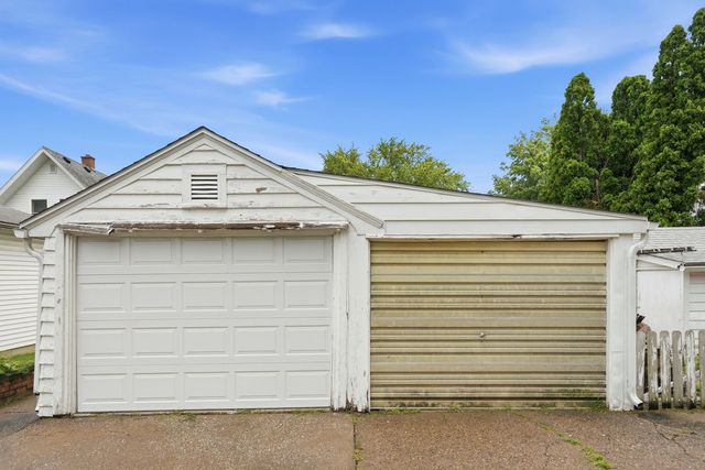 335 W 30th Street, Davenport, IA 52803