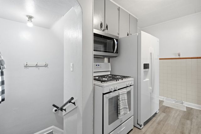 335 W 30th Street, Davenport, IA 52803