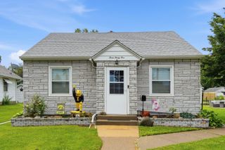 335 W 30th Street, Davenport, IA 52803