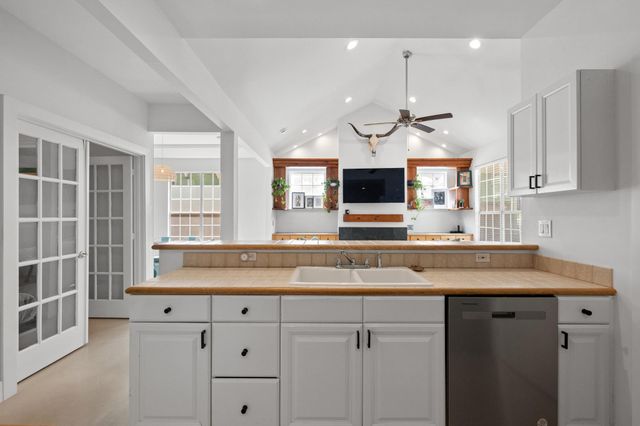 302 Ben Howell DR, Austin, TX 78704