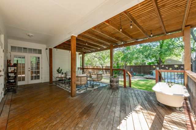 302 Ben Howell DR, Austin, TX 78704