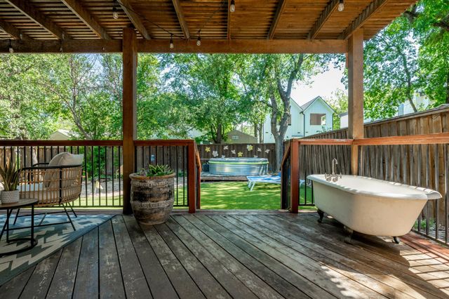 302 Ben Howell DR, Austin, TX 78704