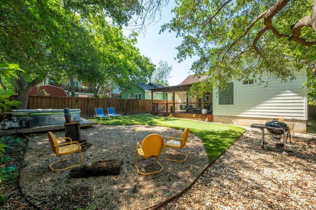 302 Ben Howell DR, Austin, TX 78704