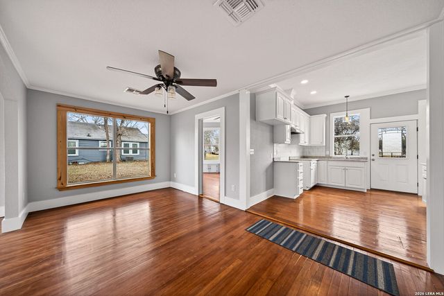 1612 Saint Peter, Gonzales, TX 78629