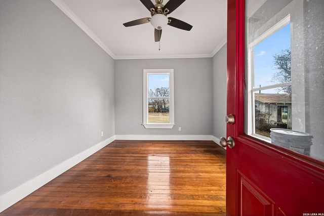 1612 Saint Peter, Gonzales, TX 78629