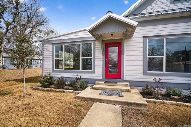 1612 Saint Peter, Gonzales, TX 78629