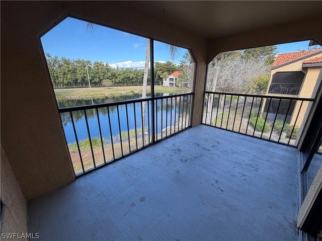 2070 Arbour Walk CIR 3224, Naples, FL 34109