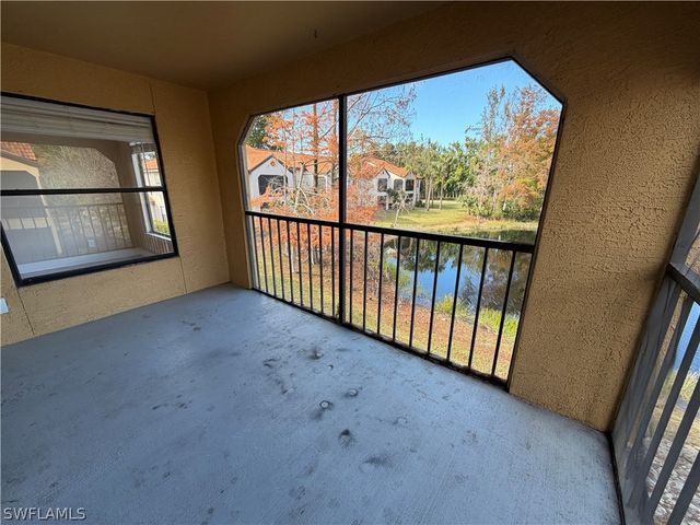 2070 Arbour Walk CIR 3224, Naples, FL 34109