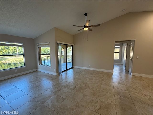 2070 Arbour Walk CIR 3224, Naples, FL 34109