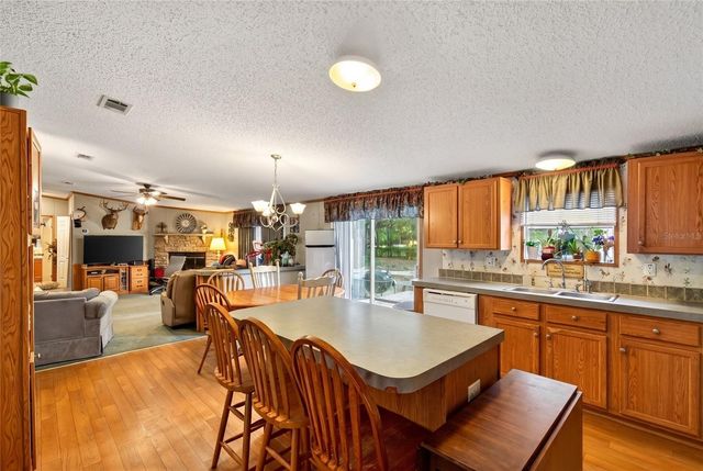 9190 NE 144TH TERRACE, Silver Springs, FL 34488