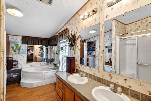 9190 NE 144TH TERRACE, Silver Springs, FL 34488
