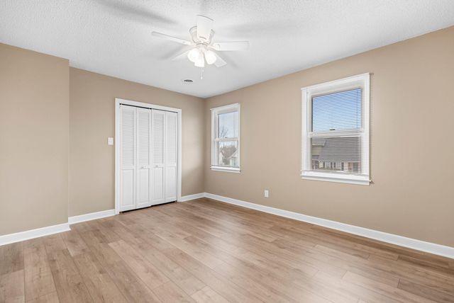 211 Old Towne Rd, Spartanburg, SC 29301