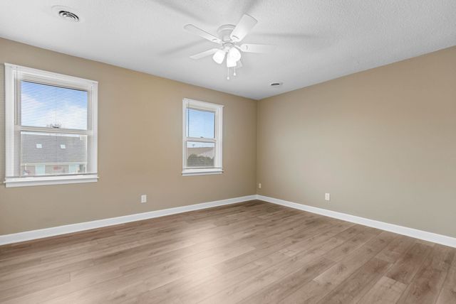 211 Old Towne Rd, Spartanburg, SC 29301