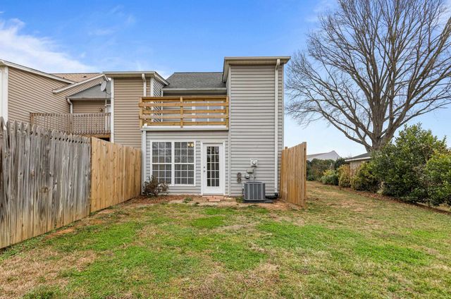 211 Old Towne Rd, Spartanburg, SC 29301