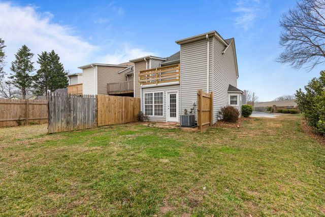 211 Old Towne Rd, Spartanburg, SC 29301