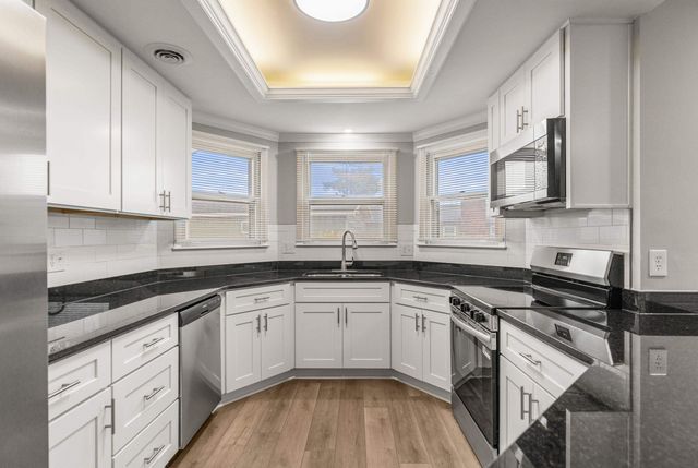 211 Old Towne Rd, Spartanburg, SC 29301