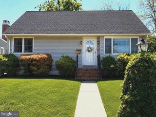 4 GREGORY DR, Hamilton, NJ 08690
