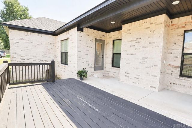 1 Whippoorwill Drive, Greenbrier, AR 72058