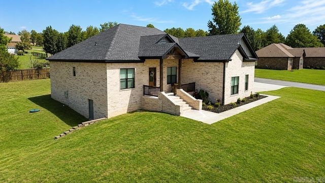 1 Whippoorwill Drive, Greenbrier, AR 72058