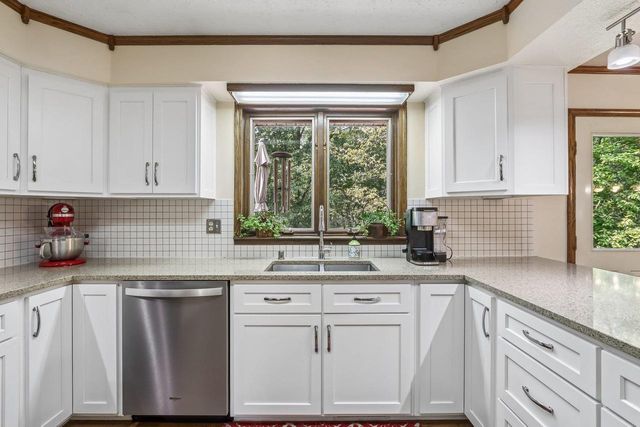 9440 West Street, Sauk City, WI 53583