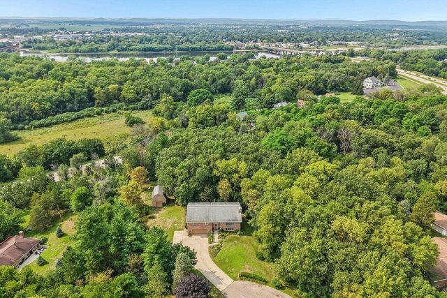 9440 West Street, Sauk City, WI 53583