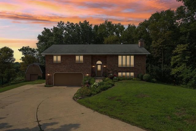 9440 West Street, Sauk City, WI 53583