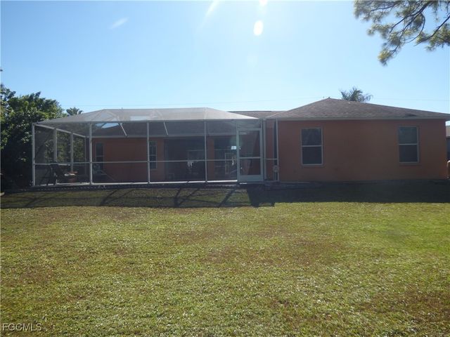 5206 Beauty ST, Lehigh Acres, FL 33971