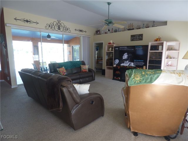 5206 Beauty ST, Lehigh Acres, FL 33971