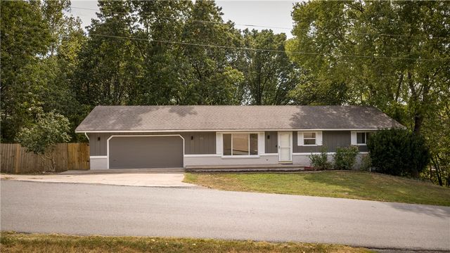45 Penzance Drive, Bella Vista, AR 72714