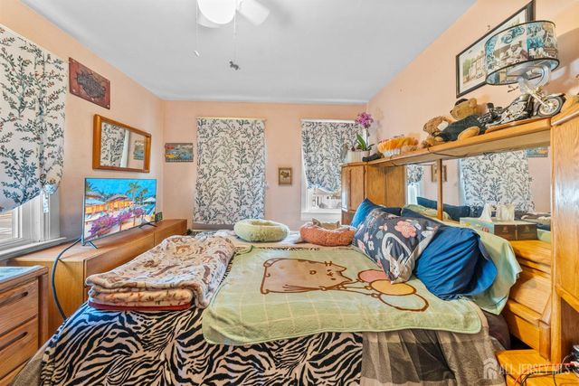 12 Vine Street, Jamesburg, NJ 08831