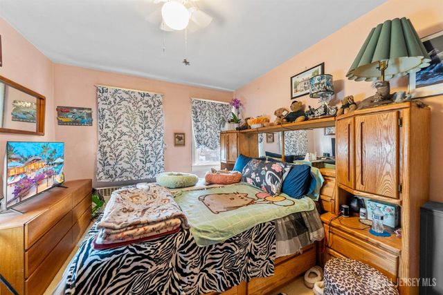 12 Vine Street, Jamesburg, NJ 08831