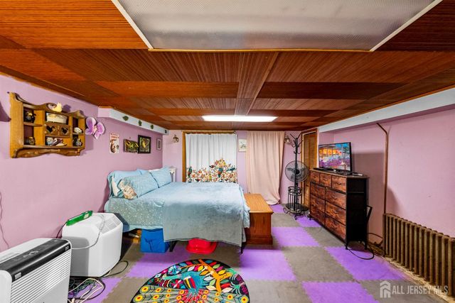 12 Vine Street, Jamesburg, NJ 08831