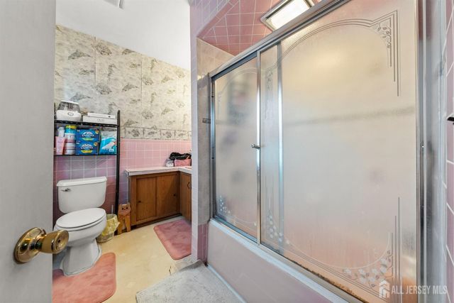 12 Vine Street, Jamesburg, NJ 08831