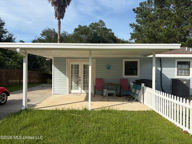 263 Pine Ridge Drive, Waveland, MS 39576