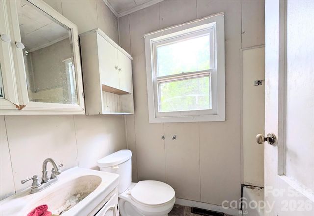 204 Brown Waterson Road, Cherryville, NC 28021