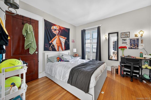 19 Leroy Place, Newburgh, NY 12550