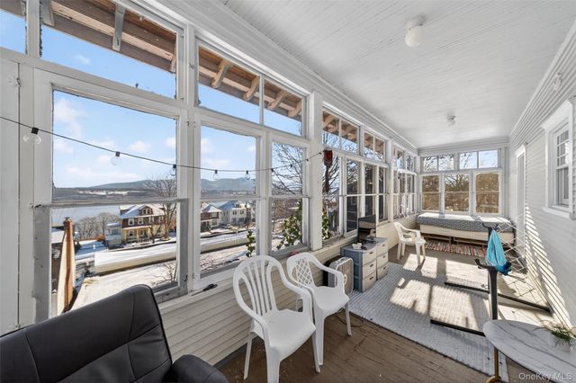 19 Leroy Place, Newburgh, NY 12550