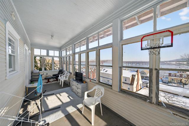 19 Leroy Place, Newburgh, NY 12550