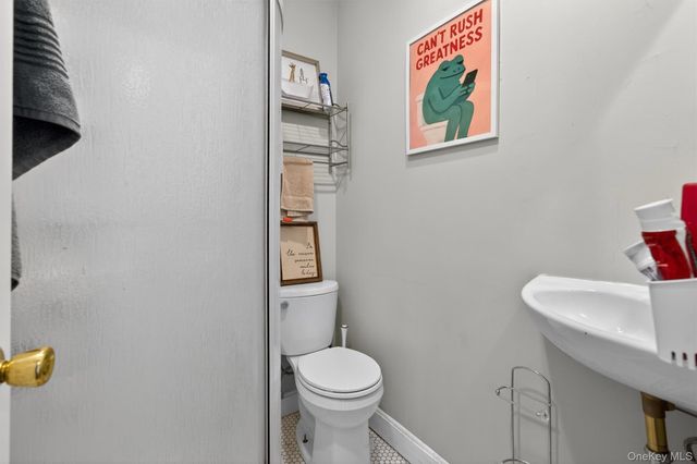 19 Leroy Place, Newburgh, NY 12550