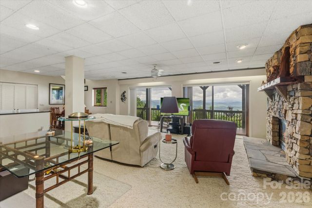 2484 Connestee Trail, Brevard, NC 28712