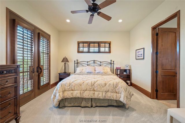 4714 Heron Lakes Circle, Bryan, TX 77802