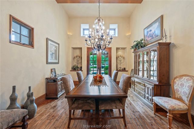 4714 Heron Lakes Circle, Bryan, TX 77802