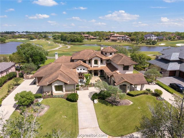4714 Heron Lakes Circle, Bryan, TX 77802