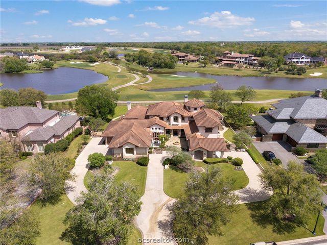 4714 Heron Lakes Circle, Bryan, TX 77802
