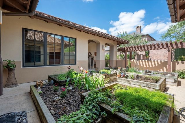 4714 Heron Lakes Circle, Bryan, TX 77802