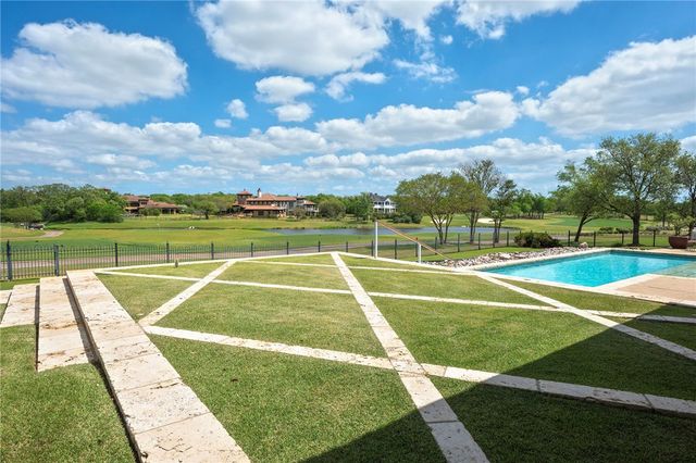 4714 Heron Lakes Circle, Bryan, TX 77802