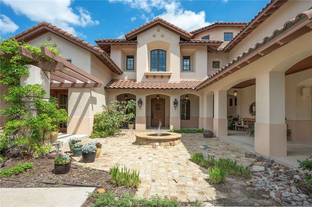 4714 Heron Lakes Circle, Bryan, TX 77802